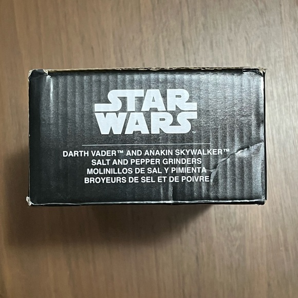 Star Wars Salt & Pepper Grinders - Picture 3 of 5